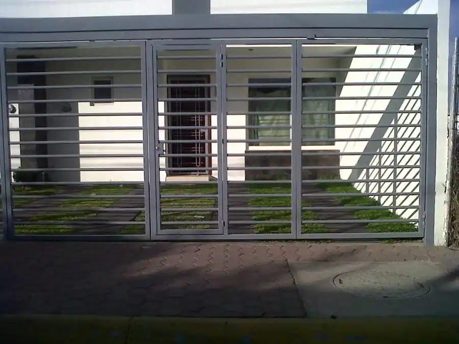 Portón herrería 4