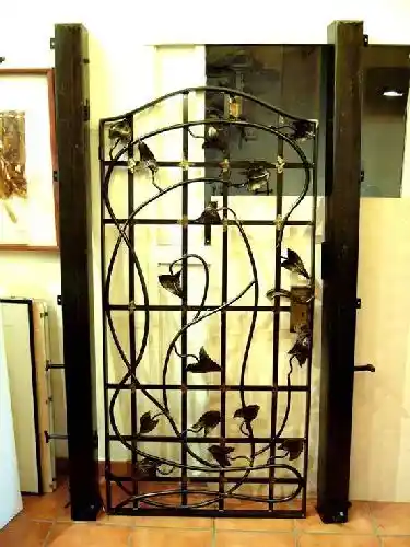 Puerta de herrería 4