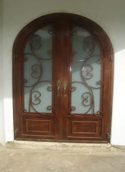 Puerta de herrería 8